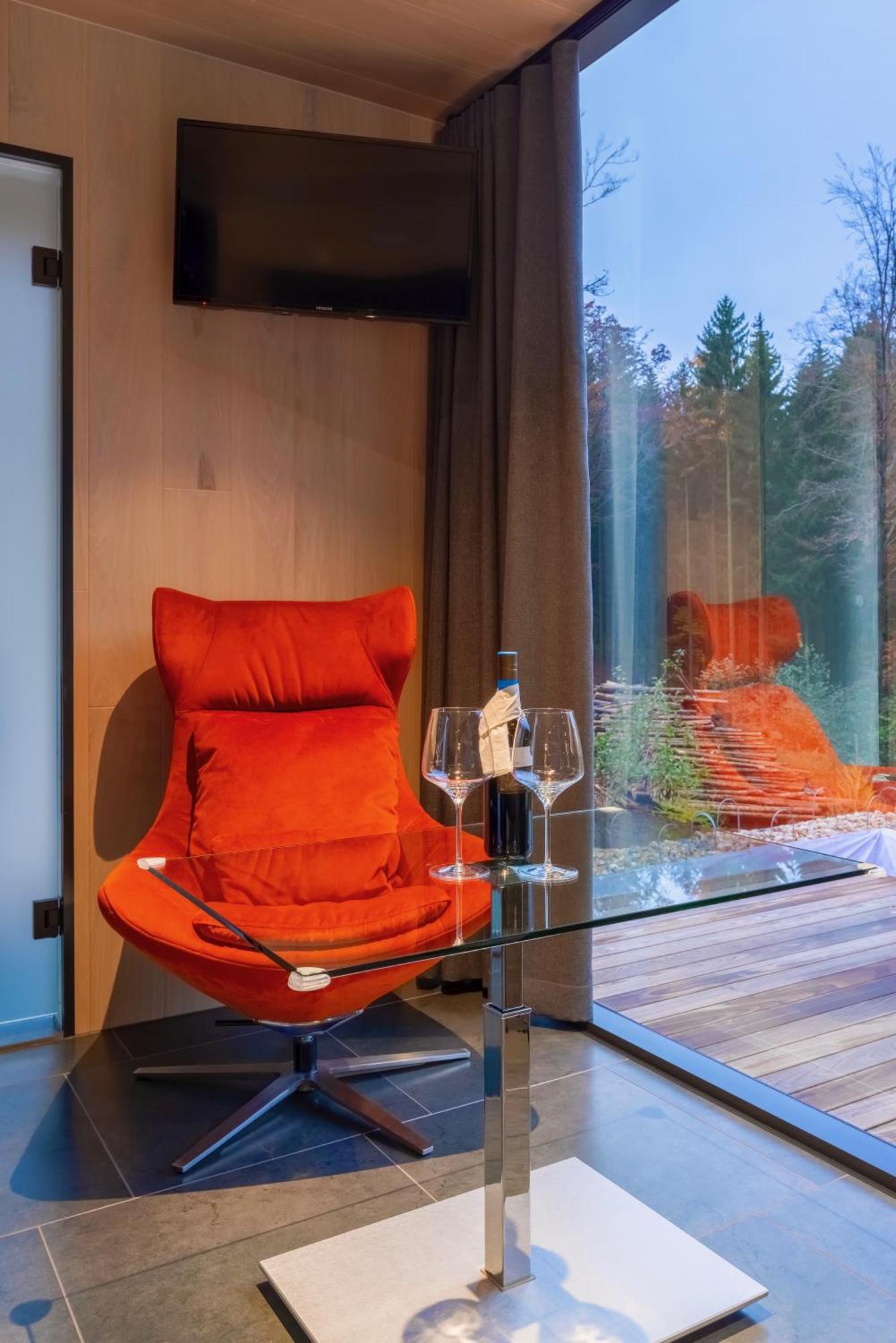 Wald-Hotel Heppe Dammbach Exterior photo